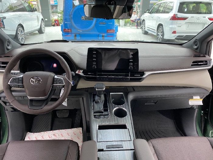 Bán Toyota Sienna Limited nhập Mỹ, sản xuất 2021,mới 100%, xe giao ngay.