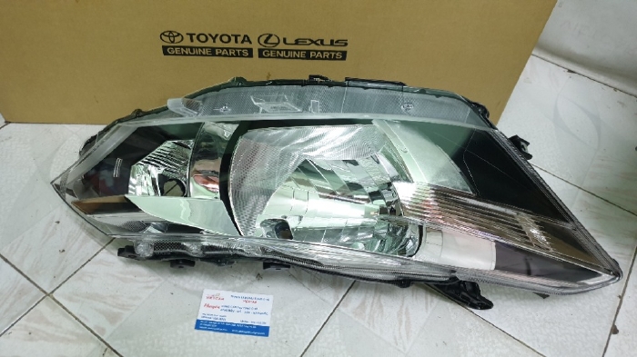 81110-0D590 /81110-0D591  81150-0D590	 811300DK00  Đèn Pha  TOYOTA Vios