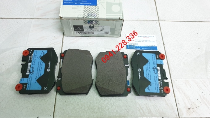 A0004208000 Má phanh trước Mercedes GLC250, GLC200