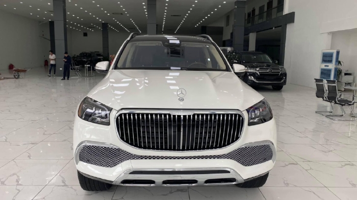 Bán Mercedes GLS 600 Maybach sản xuất 2021, mới 100%, xe giao ngay.