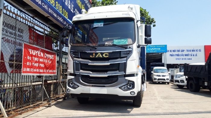 Gía xe JAC A5 9 tấn thùng dài 8.2m xe nhập khẩu 100% 