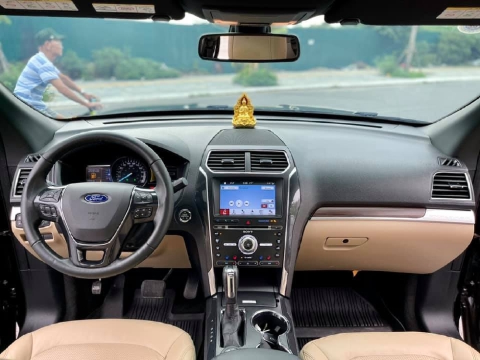 bán Ford Explorer 2017, số tự động, bản Full option, nhập Mỹ, màu đen
