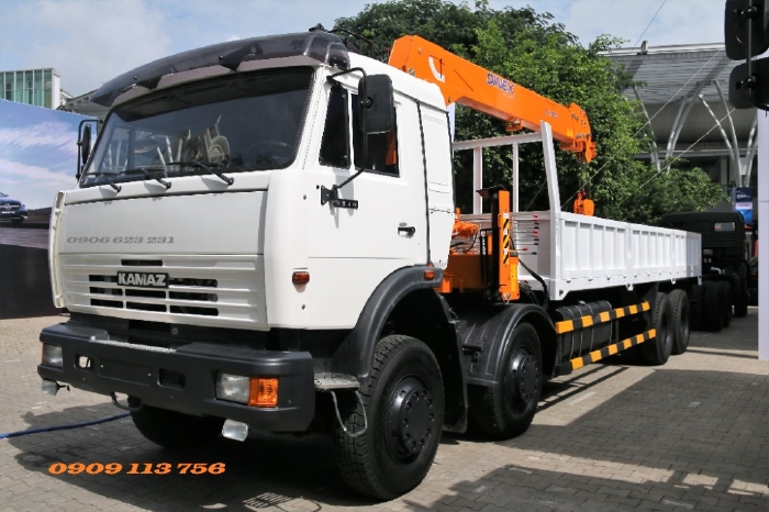 Xe tải cẩu Kanglim 5 tấn gắn xe Kamaz 15 tấn