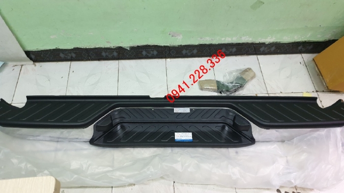 Cản sau NisSan NaVaRa/85610-JR00A