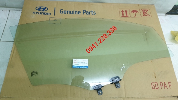 Kính cánh cửa Hyundai Accent/82410H6010 82420H6010