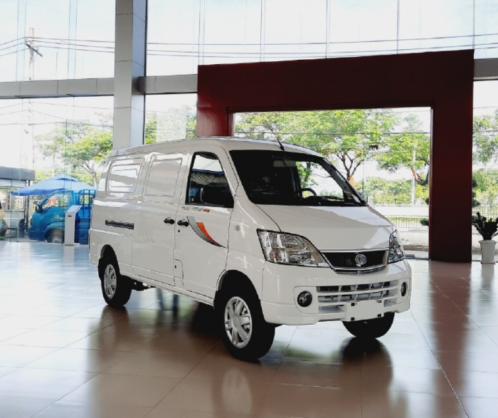 Thaco Towner Van2S, tải trọng 945kg, lưu thông 24/24 trong thành phố
