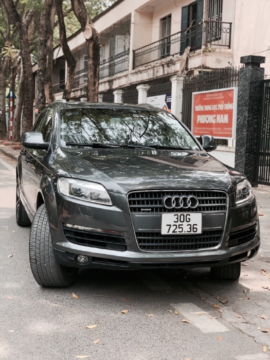 AUDI Q7 full option giá như morning