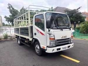 Xe tải JAC N200 thùng dài 4m3,giá rẻ tại Bình Dương