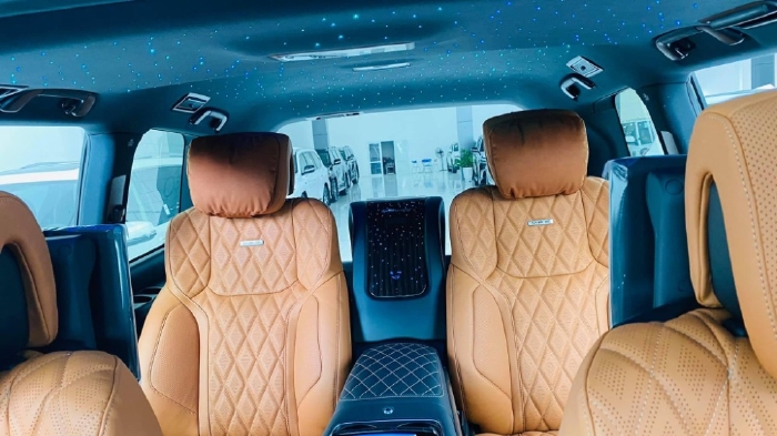 Lexus LX570 Super Sport MBS 4 ghế Massage, sản xuấ 2021, giá tốt giao xe ngay toàn quốc.