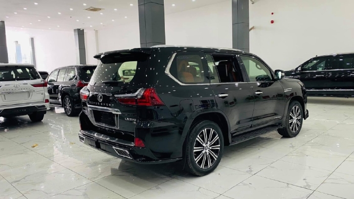 Lexus LX570 MBS 4 ghế thương gia siêu VIP, đẳng cấp doanh nhân, sản xuất 2021, 1 xe duy nhất giao ngay.