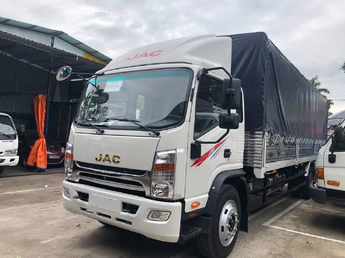 Xe tải Jac N800 Thùng Mui - Tải trọng 8 tấn - Trả trước 200 tr nhận xe