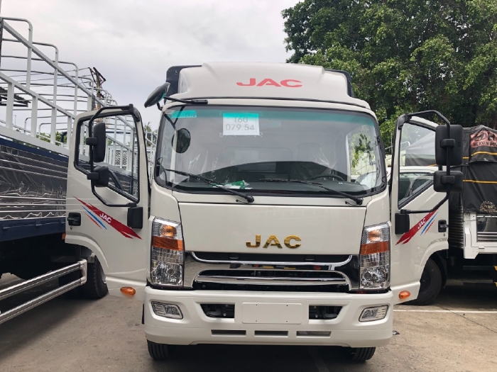 Xe tải Jac N800 Thùng Mui - Tải trọng 8 tấn - Trả trước 200 tr nhận xe