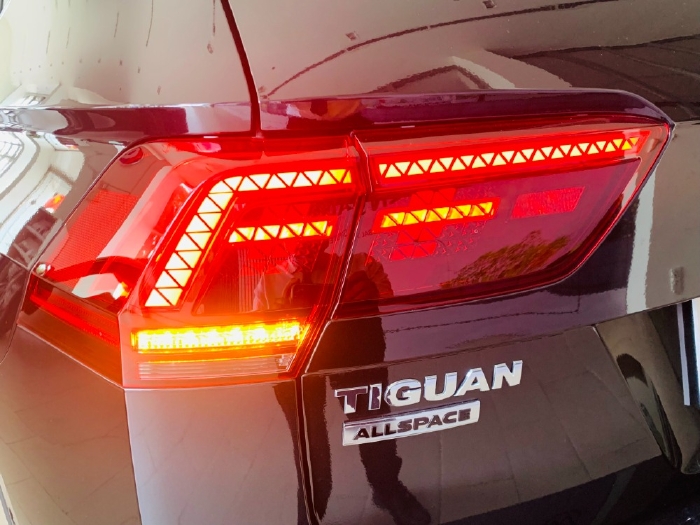 Volkswagen Tiguan Allspace Luxury S với nhiều quà tặng