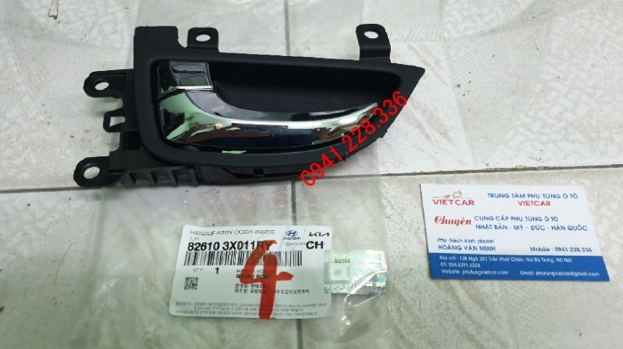 Tay mở cửa trong Hyundai Elantra 826103X011RY 826203X011RY
