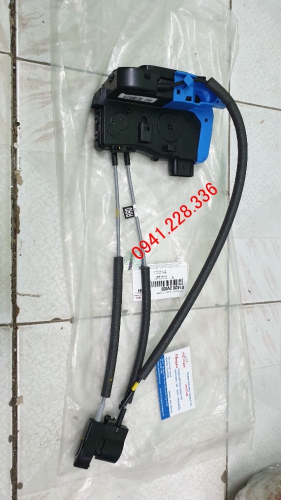 Ổ khóa ngậm cánh cửa Hyundai Veloster 813102V000, 813202V000