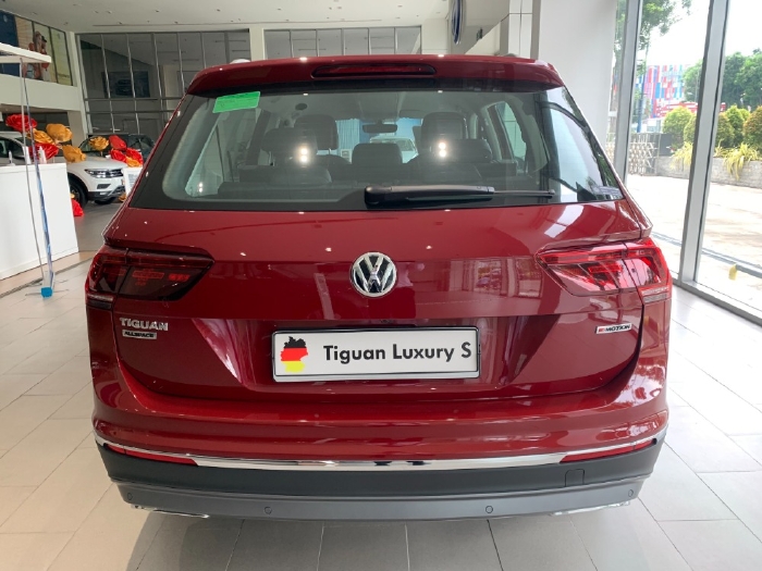 Volkswagen Tiguan Allspace Luxury S Đỏ sang trọng