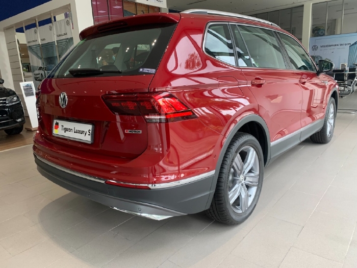 Volkswagen Tiguan Allspace Luxury S Đỏ sang trọng