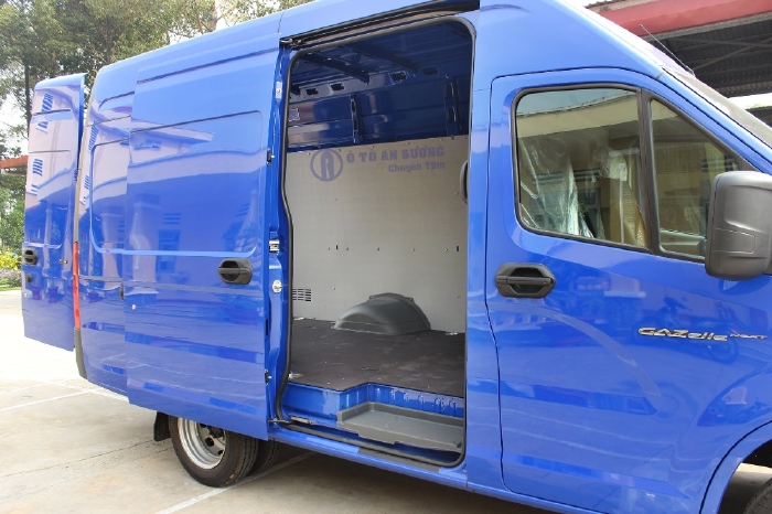 Van Gaz 3 Và 6 Chổ Nhập Khẩu Nguyên Chiếc Từ Nga Chuyên Gia Vận Chuyển, Không Lo Cấm Tải, Cấm Giờ