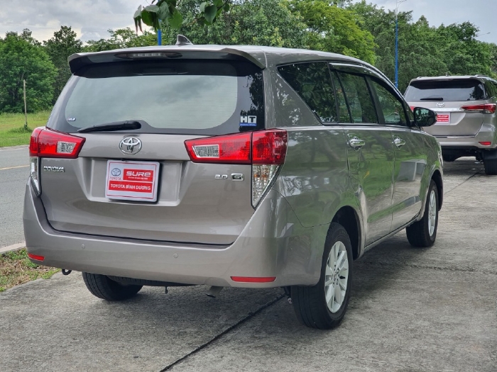 📌Thanh Lý Toyota Innova 2.0G số tự động - lướt rẻ hơn nhiều so với xe mới