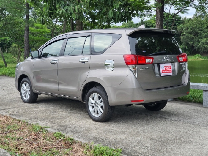 📌Thanh Lý Toyota Innova 2.0G số tự động - lướt rẻ hơn nhiều so với xe mới