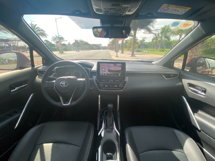 Toyota Corolla Cross 1.8V 2020 chạy lướt
