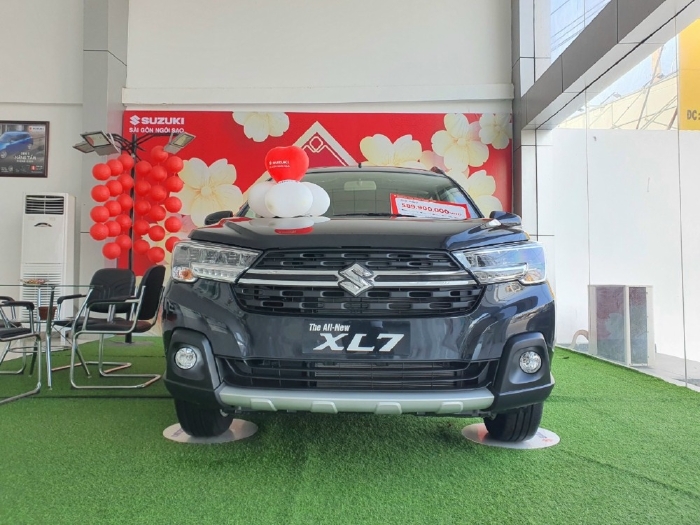Bán Suzuki XL7 dòng 7 chỗ giá rẻ đời 2021